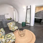 Luxury Santorini Elysian Dyo Private Hot Tub Air Conditioning *