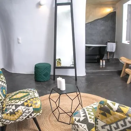 Luxury Santorini Elysian Dyo Private Hot Tub Air Conditioning