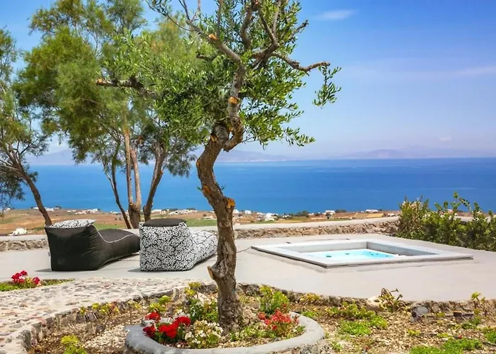 Villa Luxury Santorini Elysian Dyo Private Hot Tub Air Conditioning 1 Bedroom Oia *