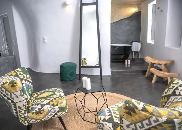 Luxury Santorini Elysian Dyo Private Hot Tub Air Conditioning 1 Bedroom Oia