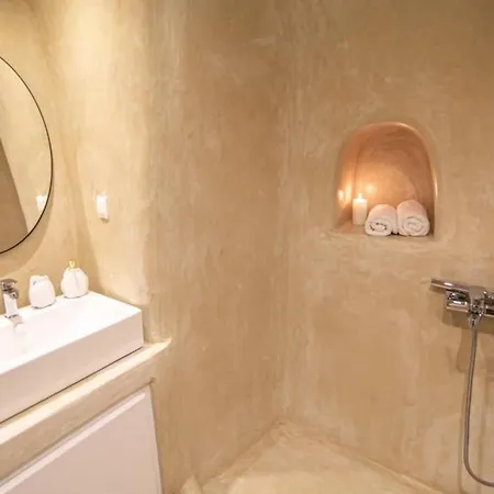 Luxury Santorini Elysian Dyo Private Hot Tub Air Conditioning Villa *